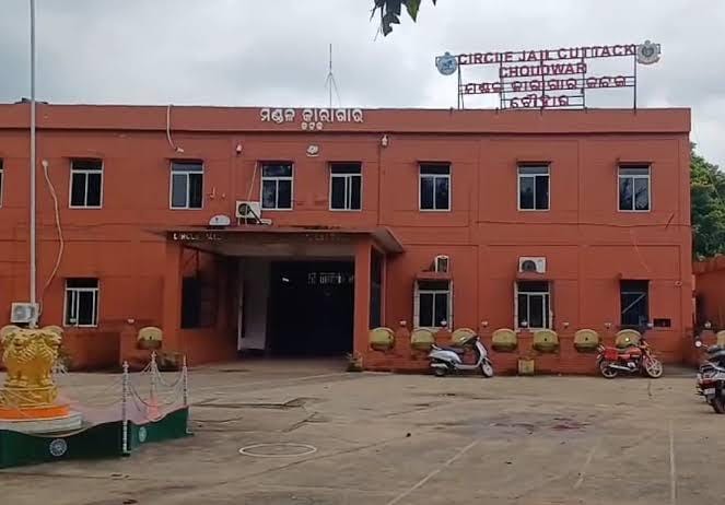 301d1ec0-344c-43de-afe5-795ef8326c6d