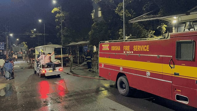 dc305b79-4eaa-4fb7-98e3-085d56c359da