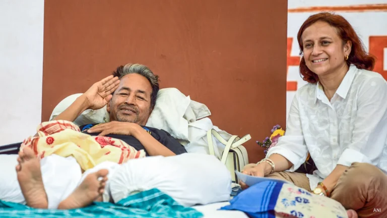 o36i2i5o_sonam-wangchuk-gitanjali-angmo-ani_625x300_19_July_26
